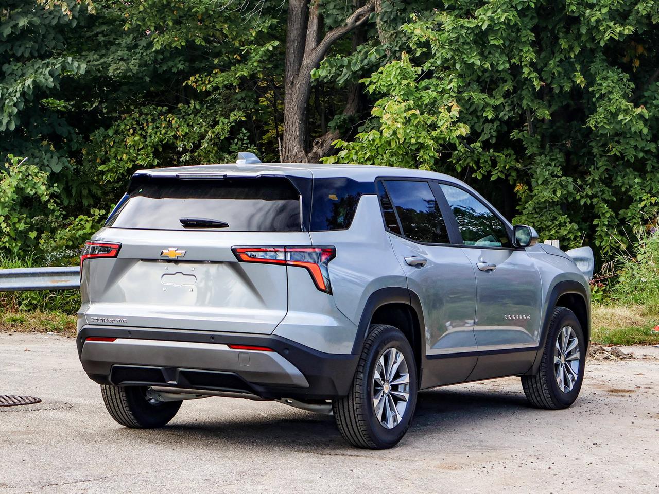 2027 Chevrolet Equinox AWD LT Photo