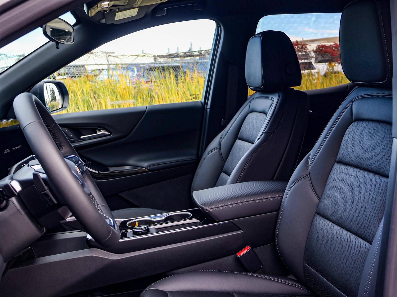2027 Chevrolet Equinox AWD LT Photo