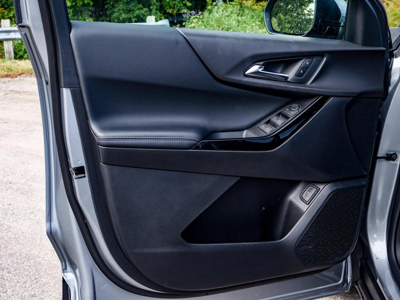 2027 Chevrolet Equinox AWD LT Photo