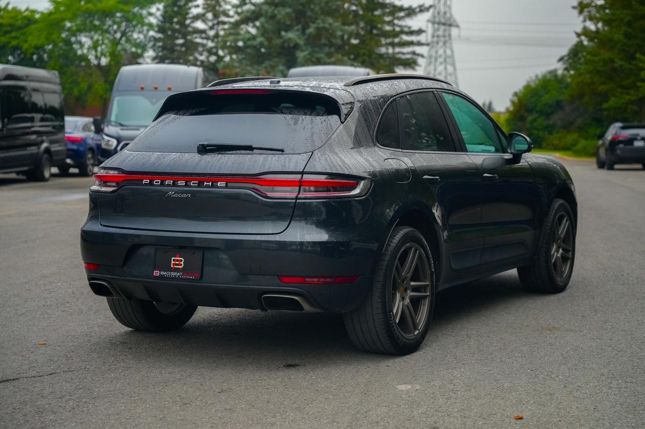 2021 Porsche Macan  Photo