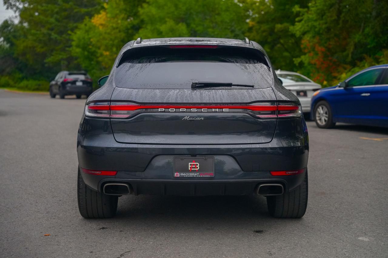2021 Porsche Macan  Photo