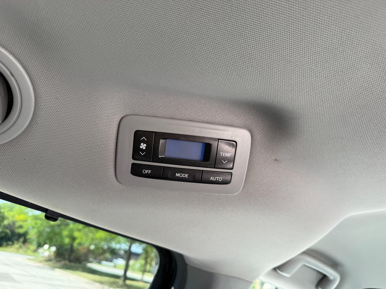 2018 Toyota Sienna LE 8PASS,REARVIEW CAMERA,NO ACCIDENTS,CERTIFIED! Photo