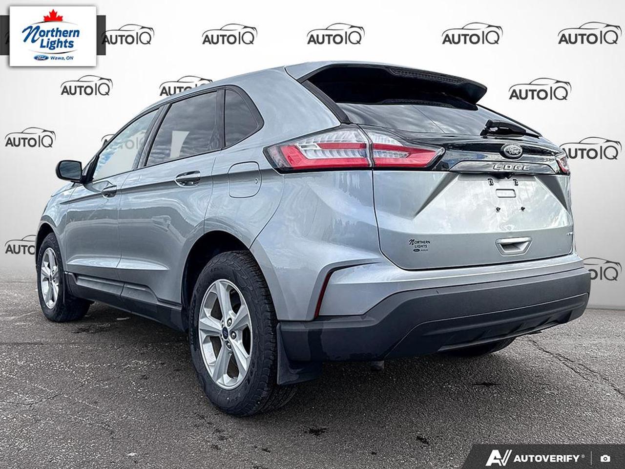 2022 Ford Edge SE Photo