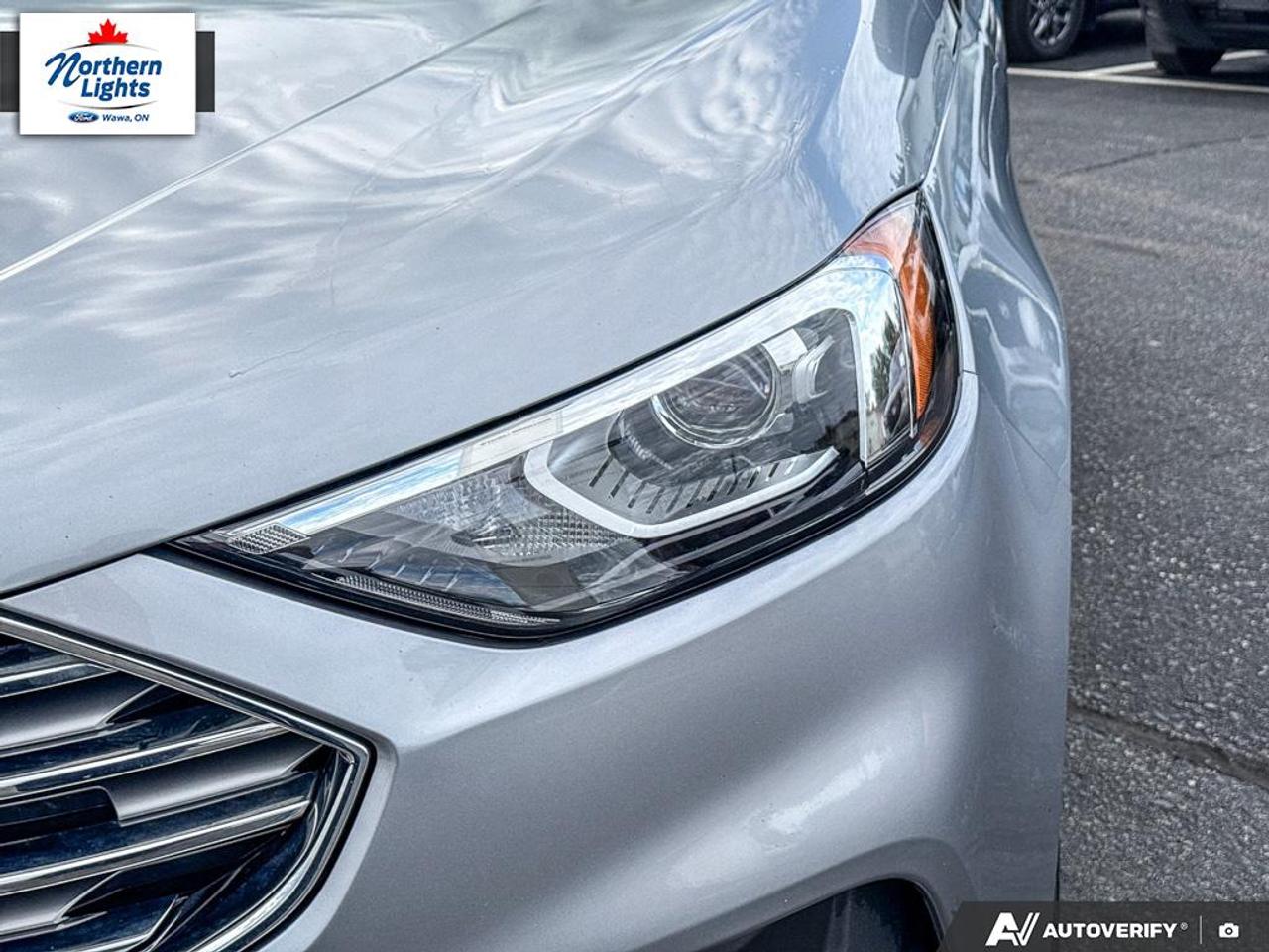 2022 Ford Edge SE Photo