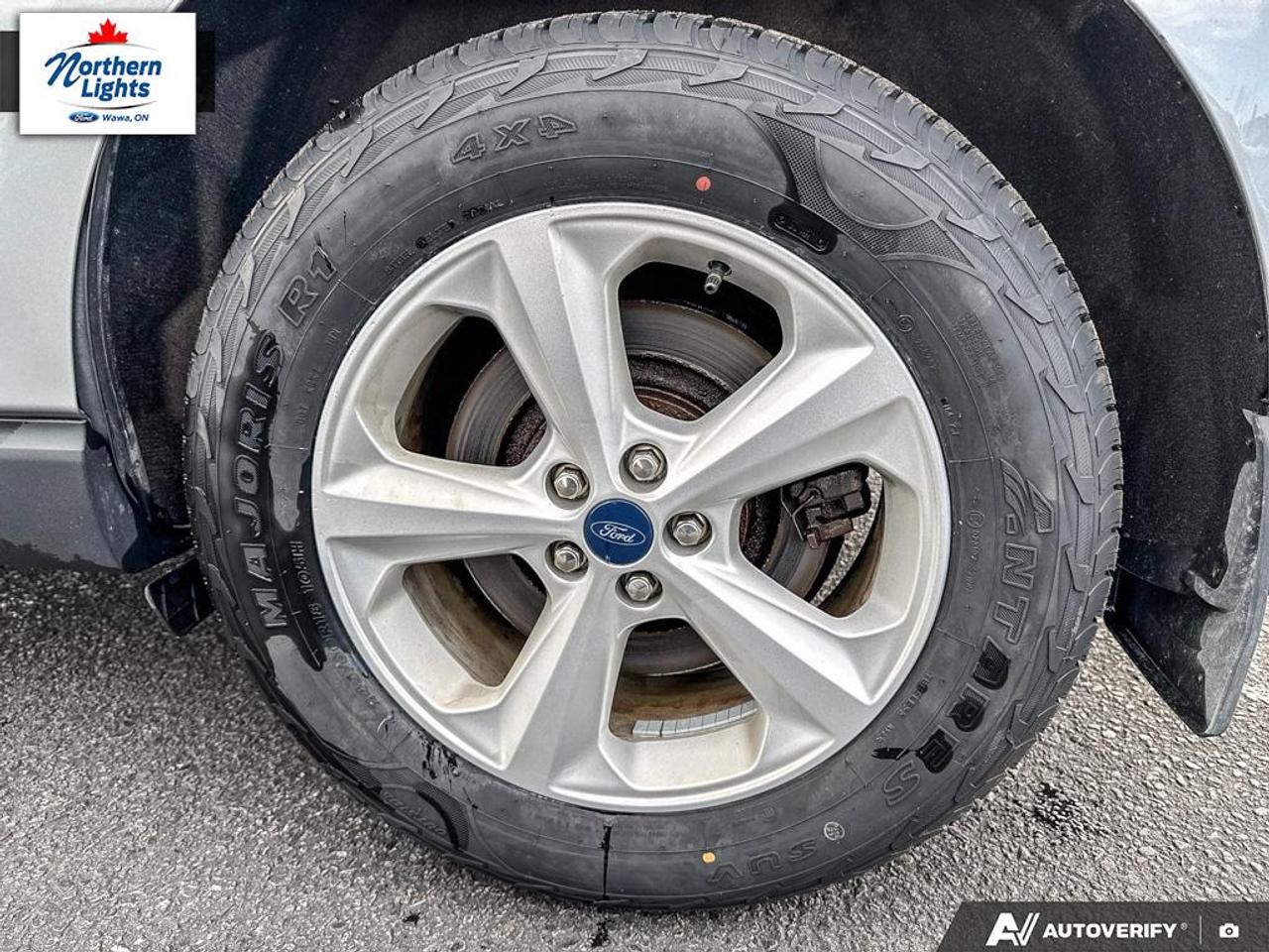 2022 Ford Edge SE Photo
