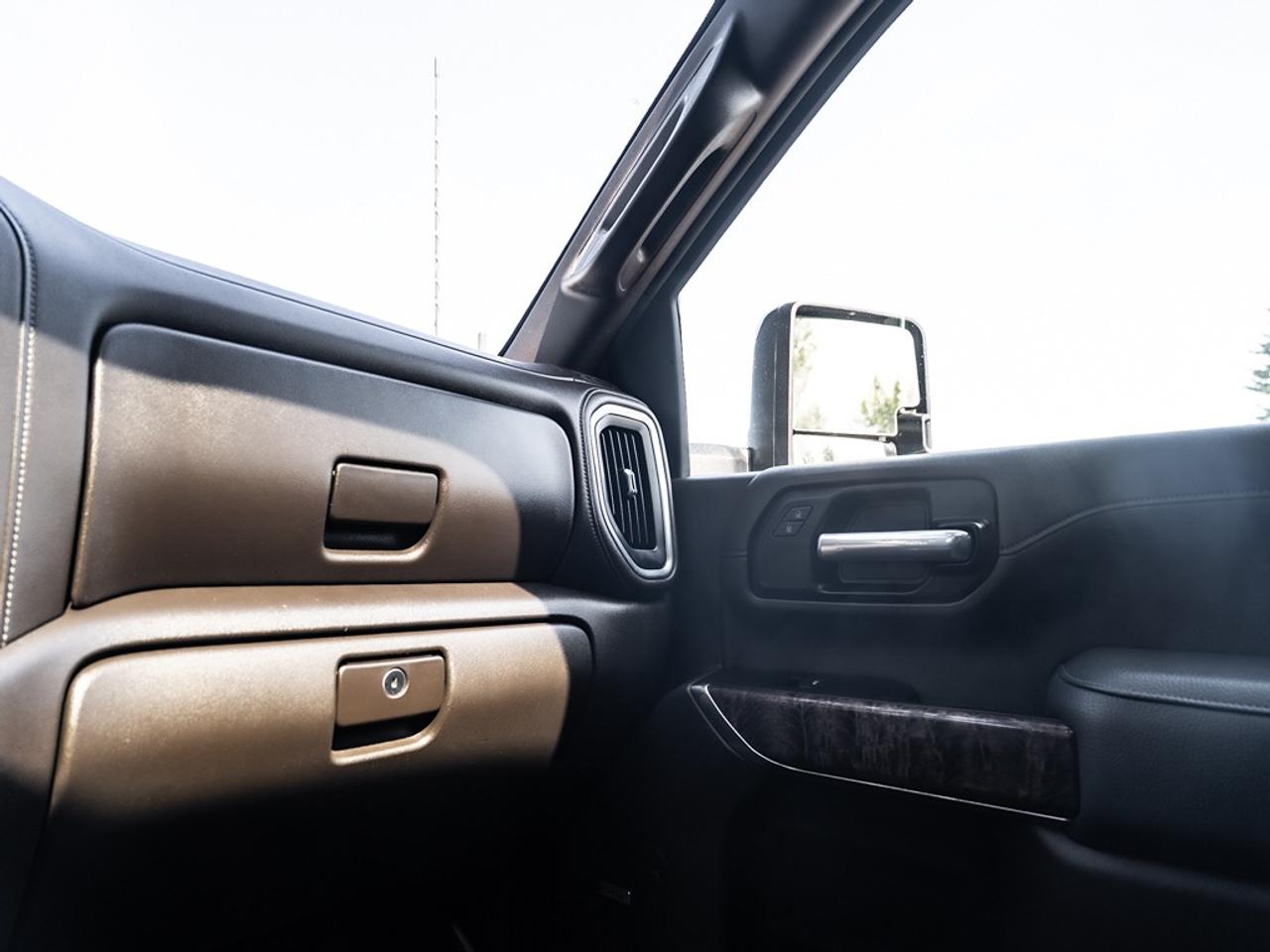 2021 GMC Sierra 3500 Denali Photo13