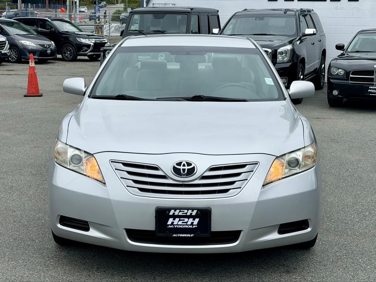 2009 Toyota Camry FINANCING AVAILABLE Photo2