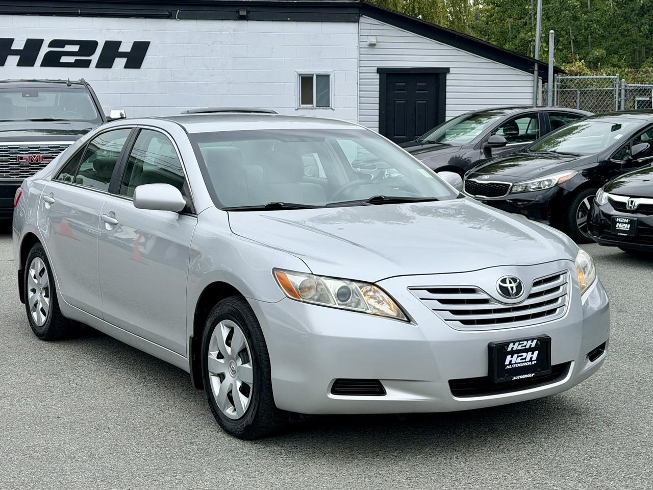 2009 Toyota Camry FINANCING AVAILABLE Photo3