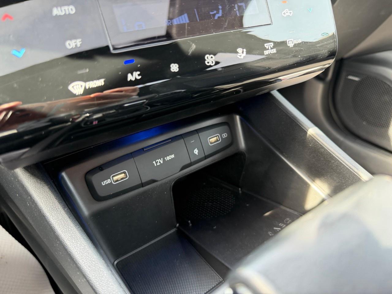 2024 Hyundai Santa Cruz Ultimate AWD *Ltd Avail* Photo