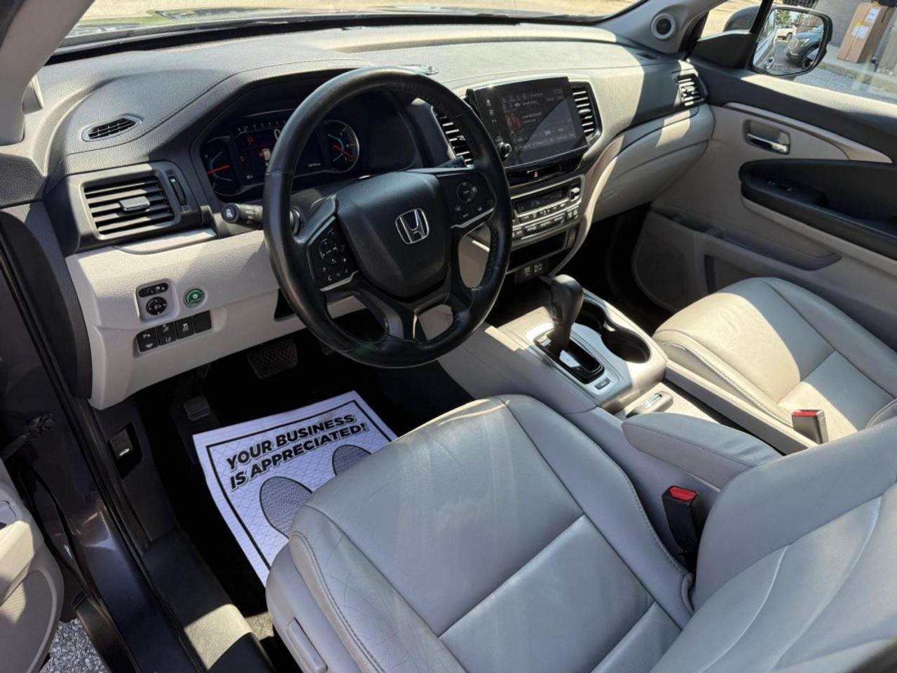 2020 Honda Pilot EX-L W/ NAVI /LEATHER /SUNROOF /HONDA SENSING - Photo #11