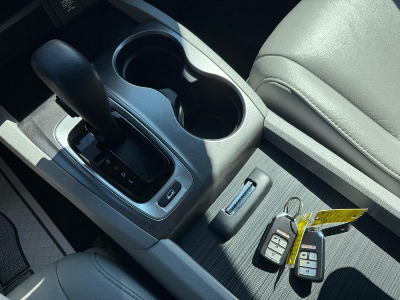 2020 Honda Pilot EX-L W/ NAVI /LEATHER /SUNROOF /HONDA SENSING - Photo #19