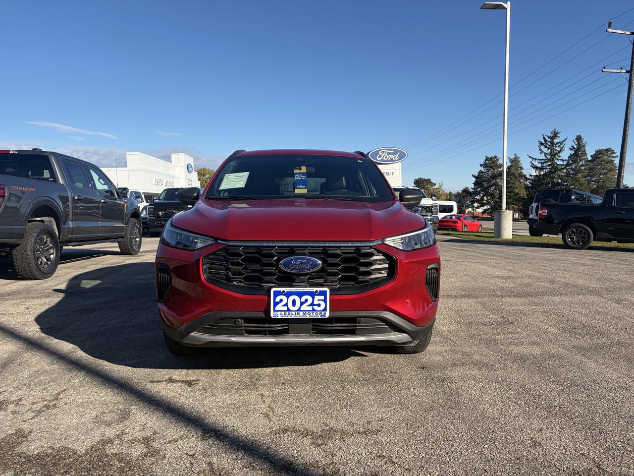 2025 Ford Escape Ford Blue Advantage - ST Line AWD Photo2