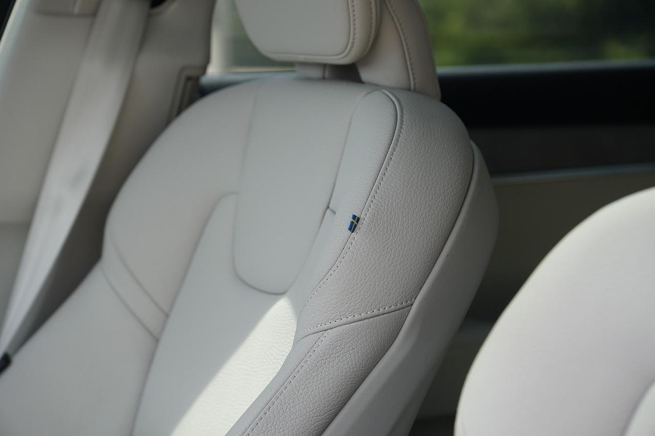 2023 Volvo S90 Plus Bright Theme AWD|NO ACCIDENT|BSM|NAVI Photo