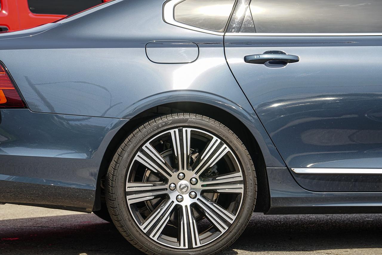 2023 Volvo S90 Plus Bright Theme AWD|NO ACCIDENT|BSM|NAVI Photo