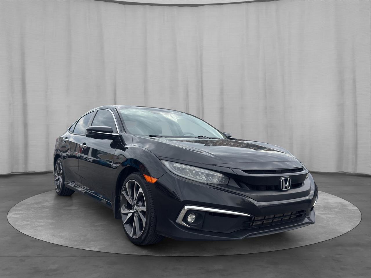 2020 Honda Civic Touring CVT Photo