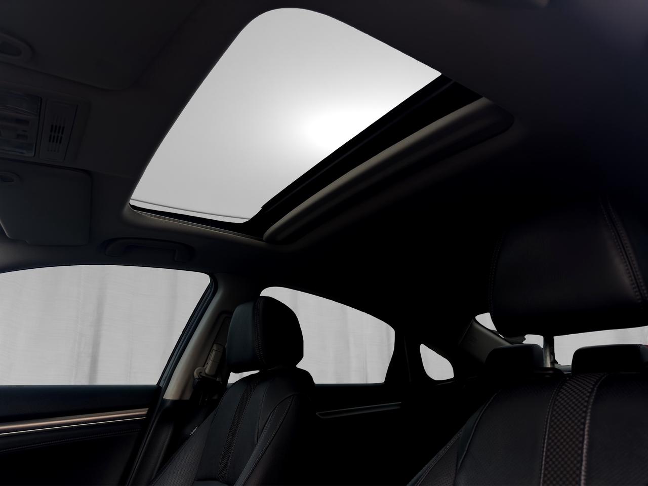 2020 Honda Civic Touring CVT Photo