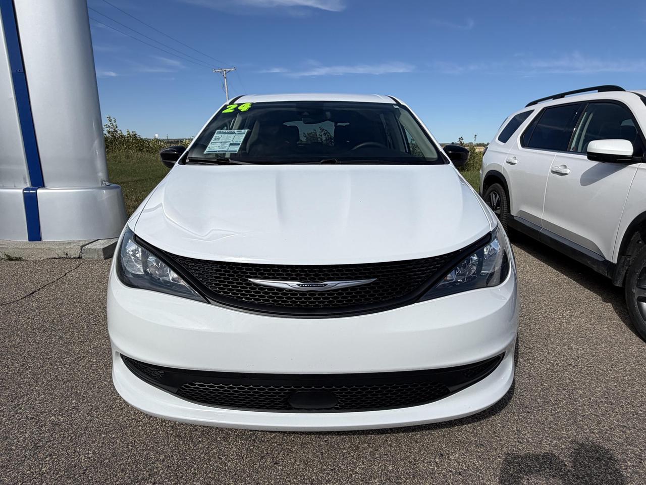 2024 Dodge Grand Caravan SXT 3.6L Pentastar V6 Photo2