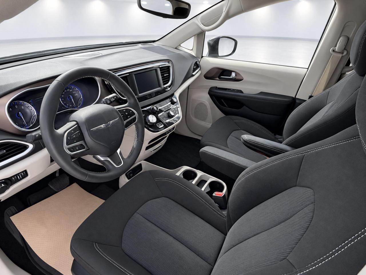 2024 Dodge Grand Caravan SXT 3.6L Pentastar V6 Photo4