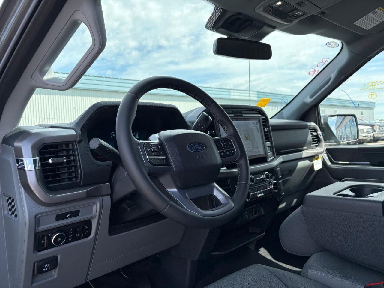 2026 Ford F-150 XLT 4WD SuperCrew 5.5' Box Photo