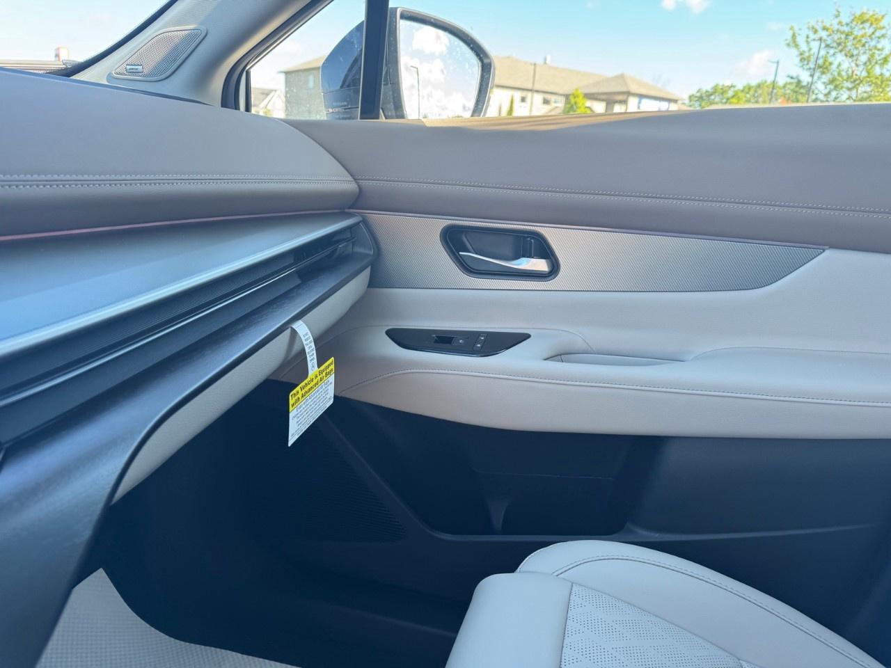 2027 Nissan Murano Platinum AWD Photo