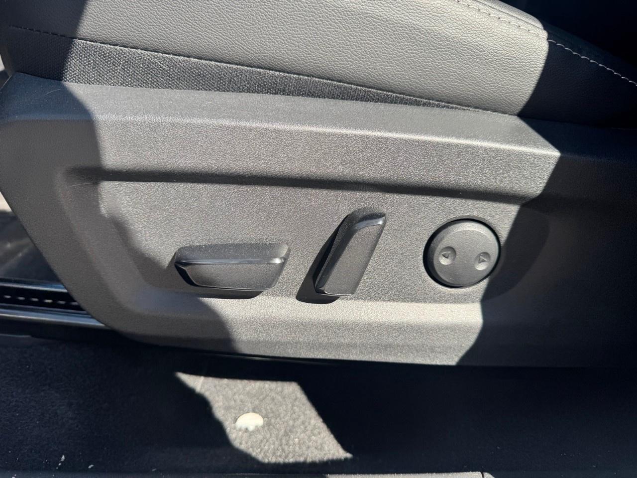 2027 Nissan Murano Dark Armor AWD Photo