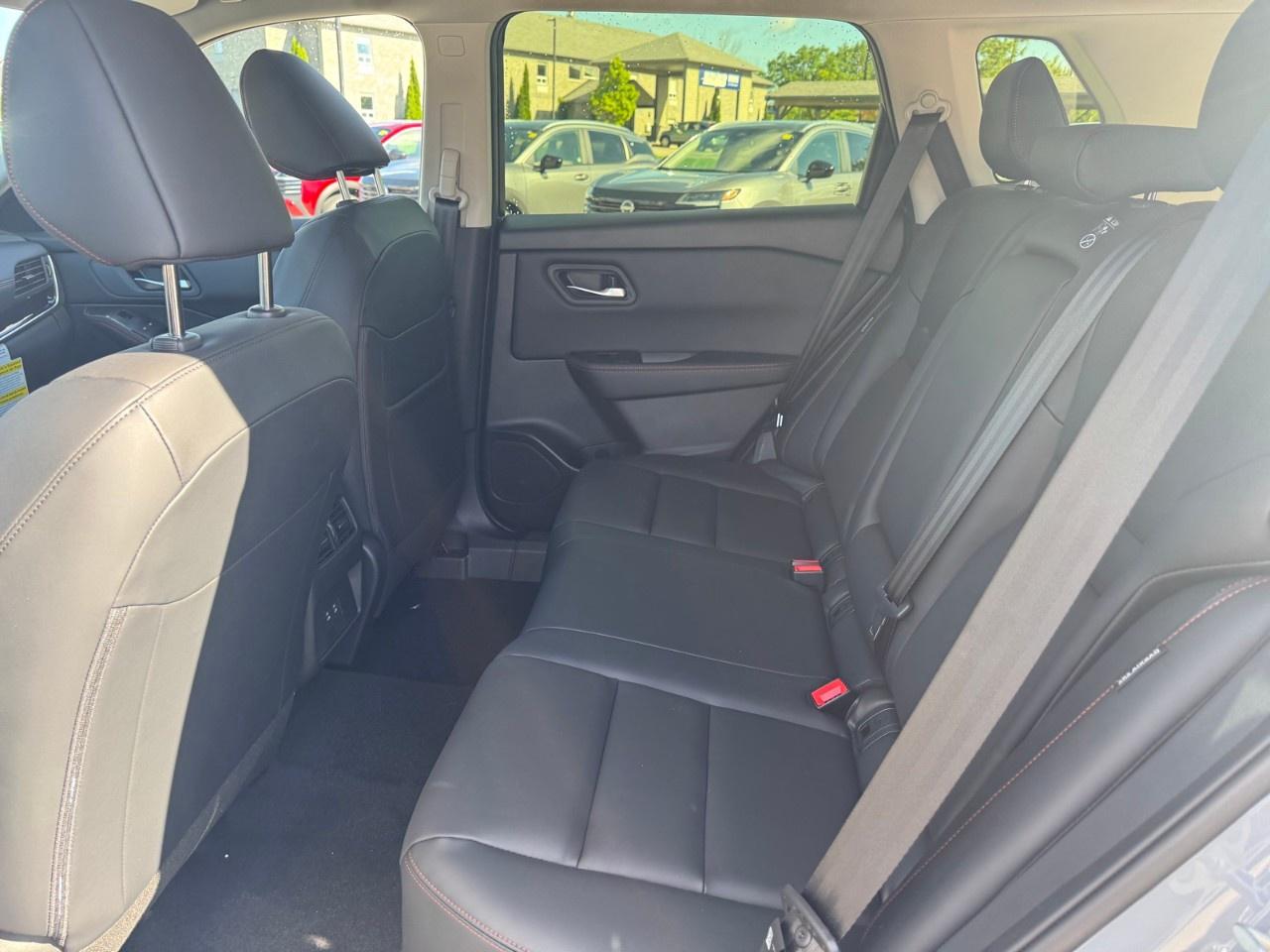 2026 Nissan Rogue AWD Rock Creek Photo