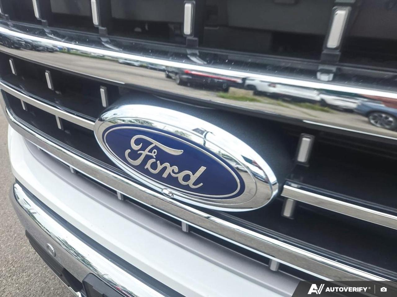 2023 Ford F-150 Lariat 5.0L V8 | MOONROOF | TOW MIRRORS | 502A Photo