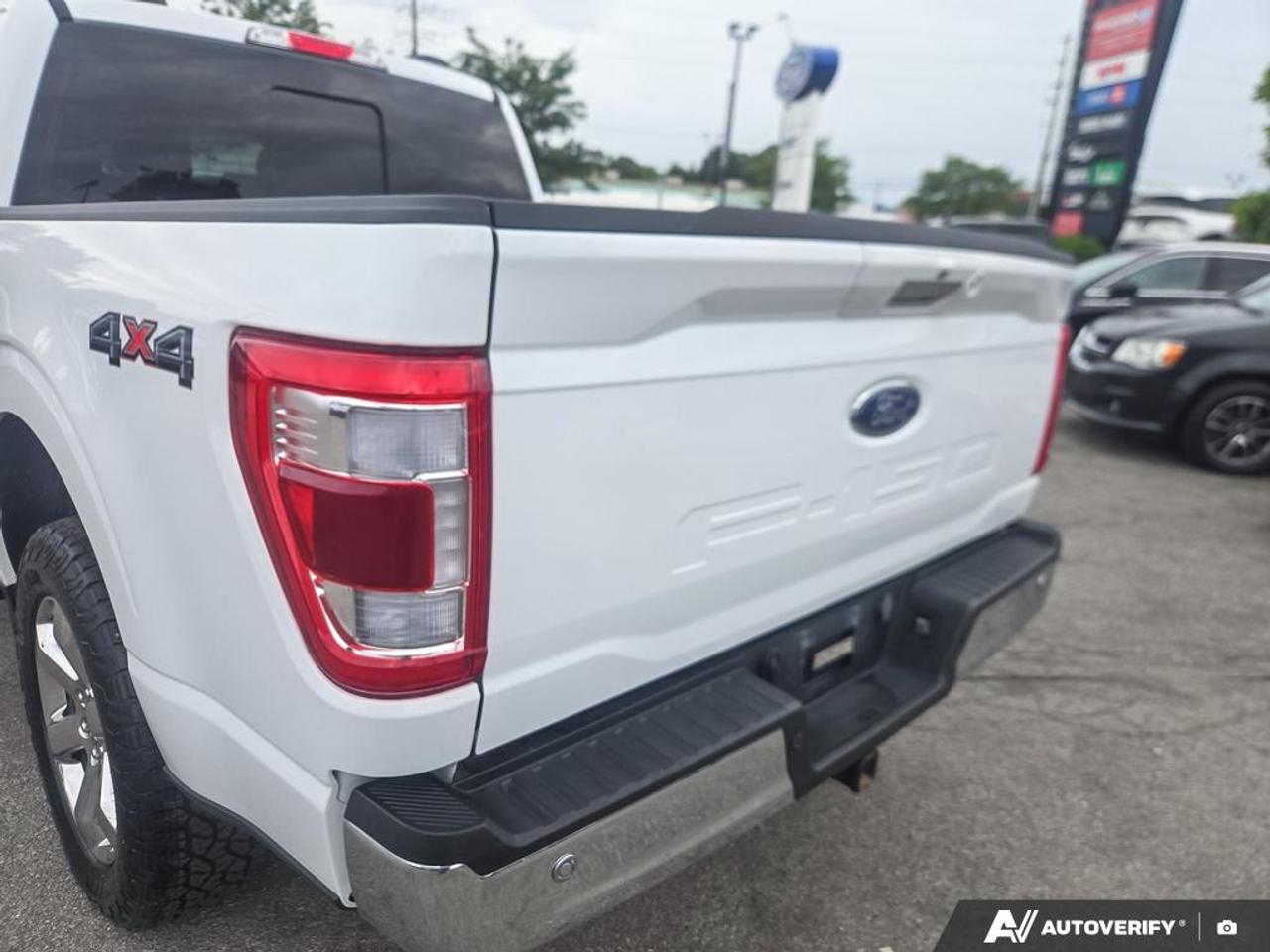 2023 Ford F-150 Lariat 5.0L V8 | MOONROOF | TOW MIRRORS | 502A Photo