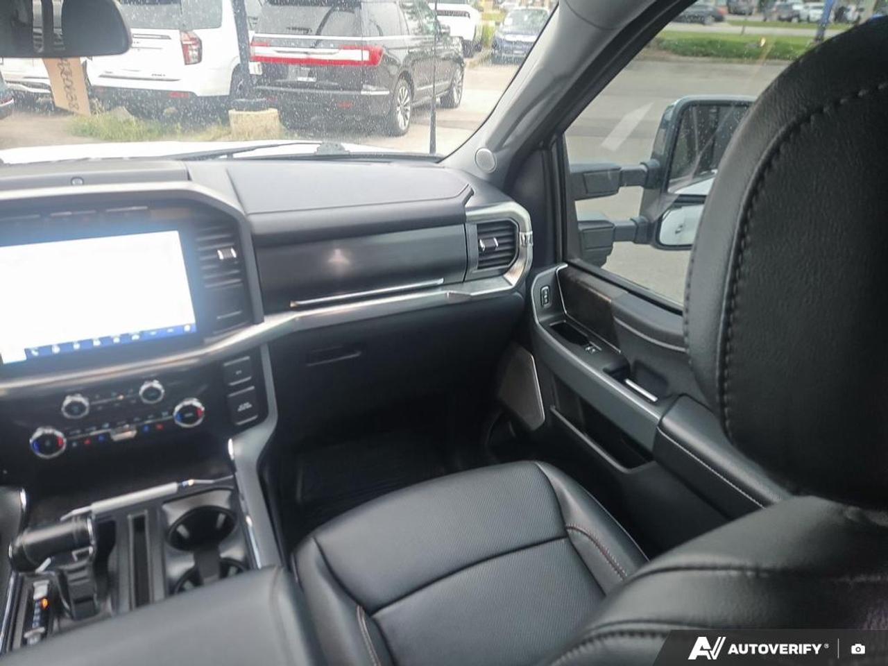 2023 Ford F-150 Lariat 5.0L V8 | MOONROOF | TOW MIRRORS | 502A Photo