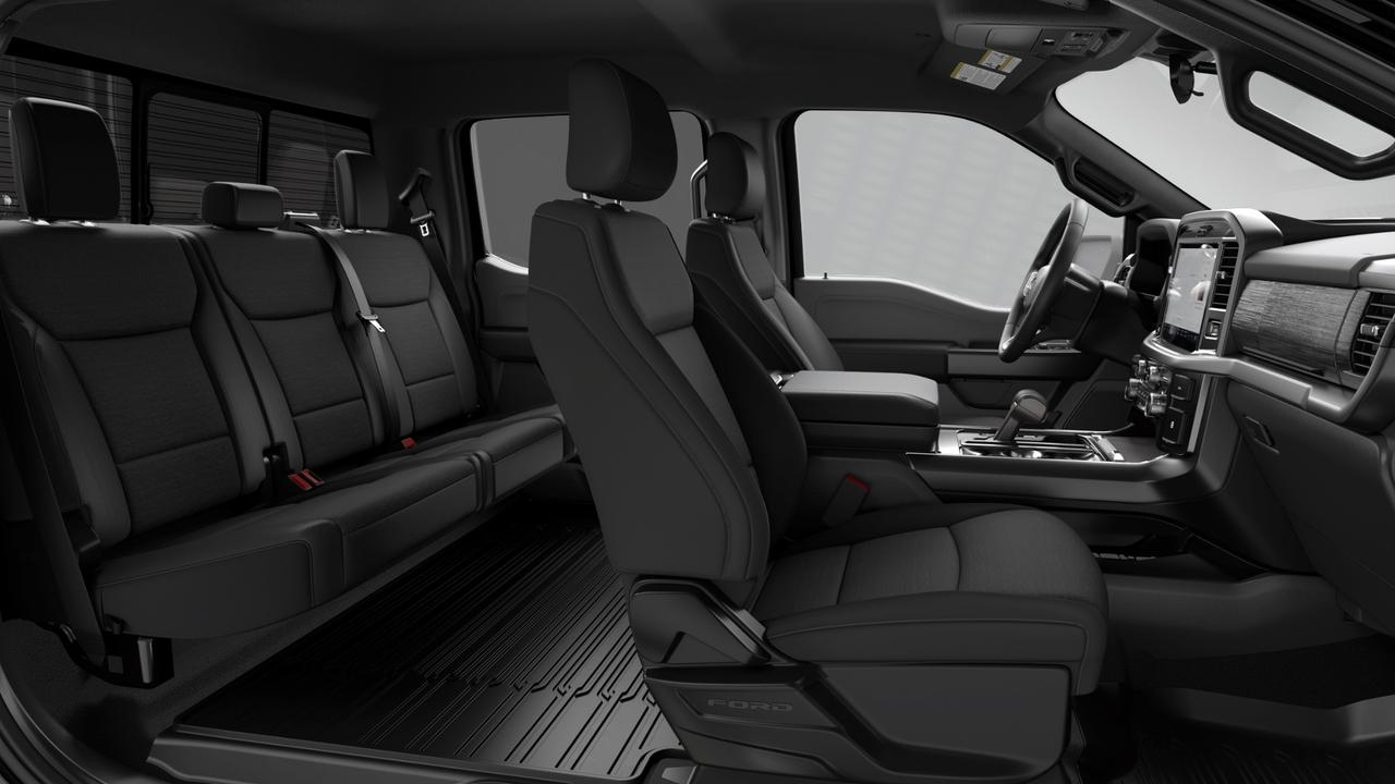 2026 Ford F-150 XLT Photo4