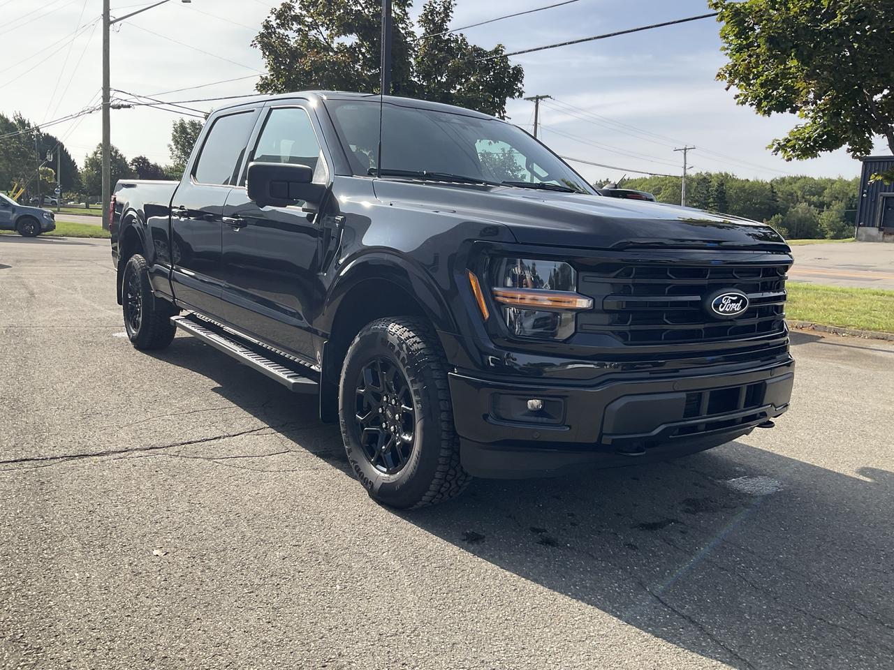 2026 Ford F-150 XLT Photo2