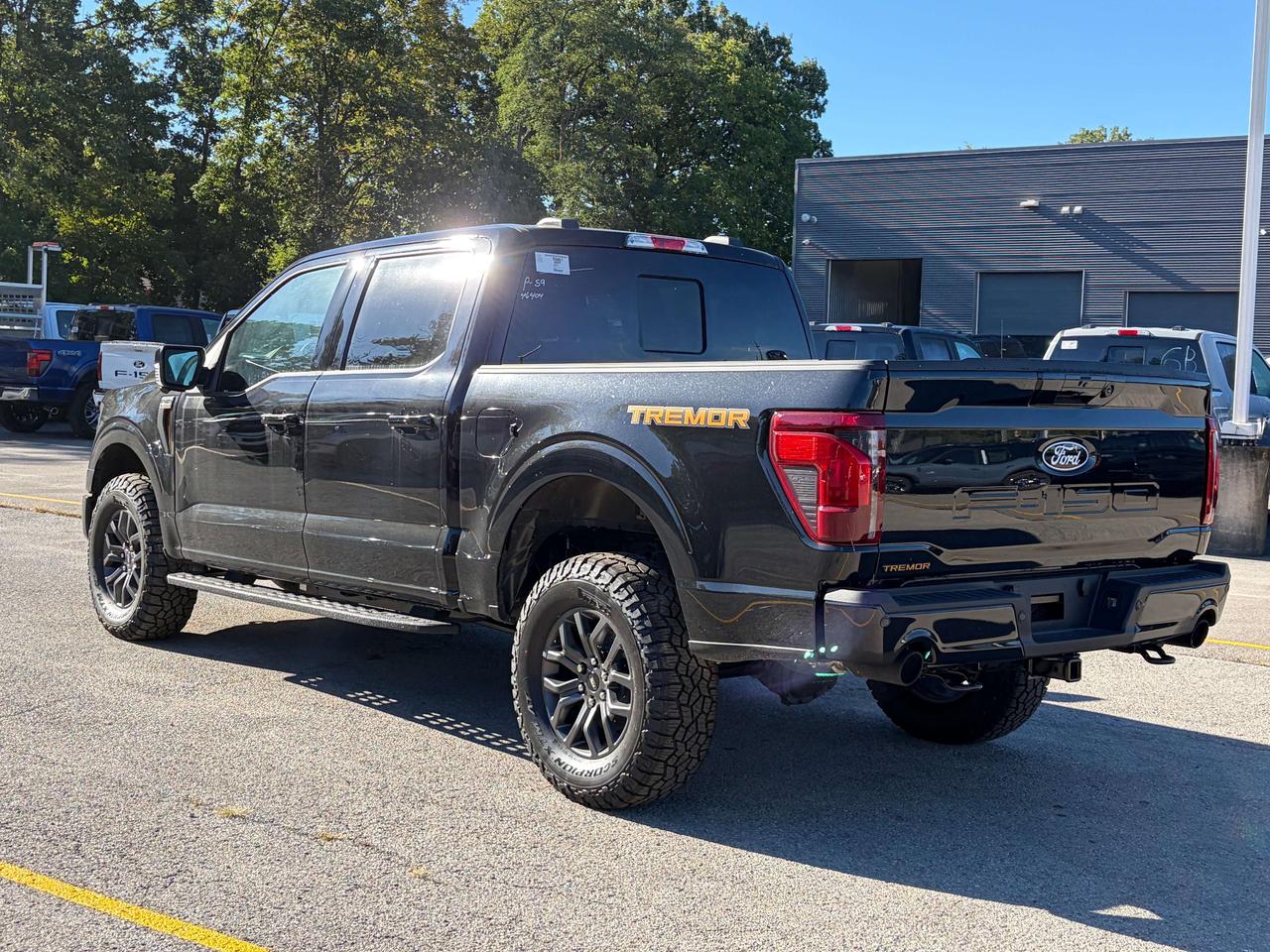 2026 Ford F-150 Tremor 4WD SuperCrew 5.5' Box Photo3