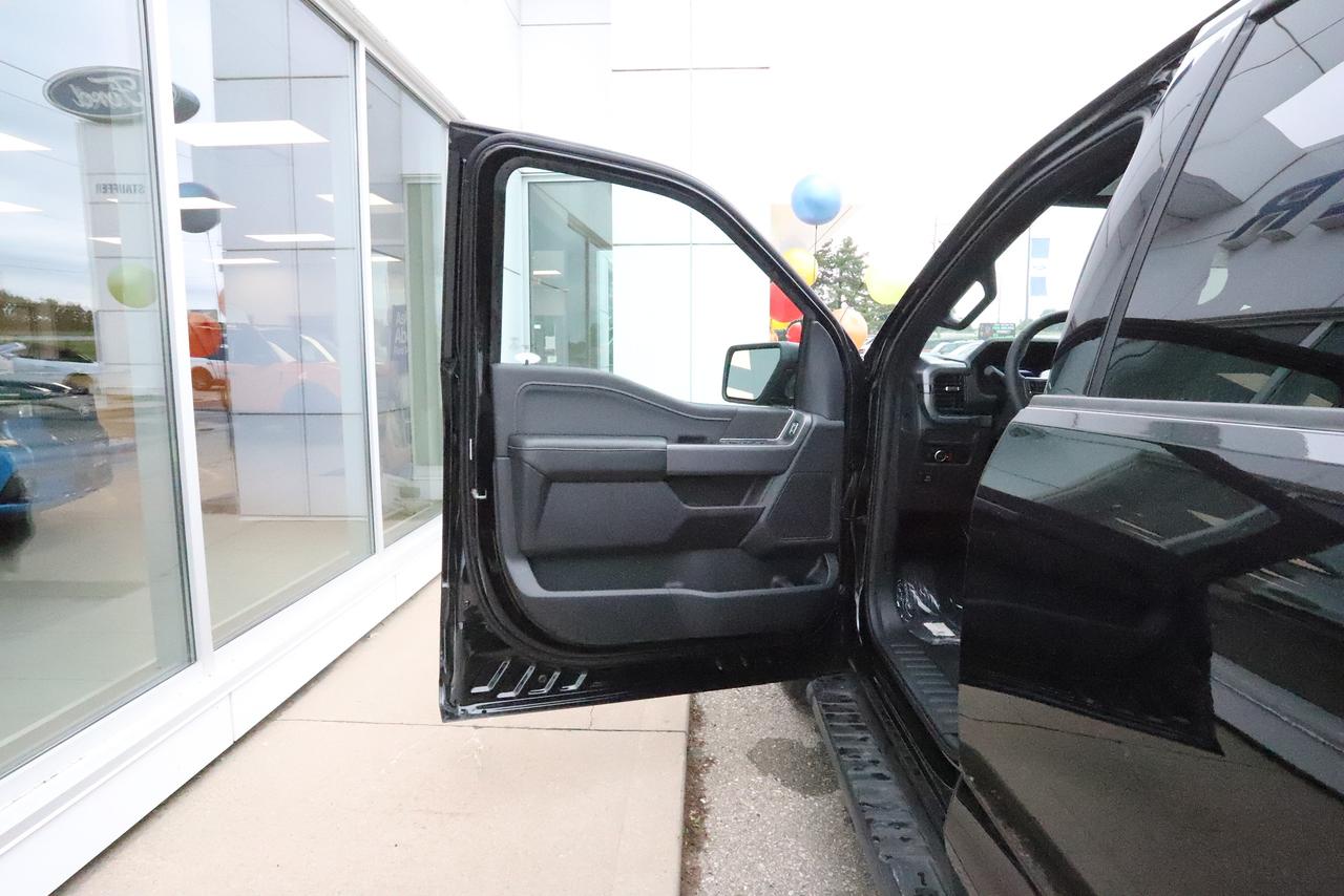 2026 Ford F-150 XLT 4WD SuperCrew 5.5' Box Photo