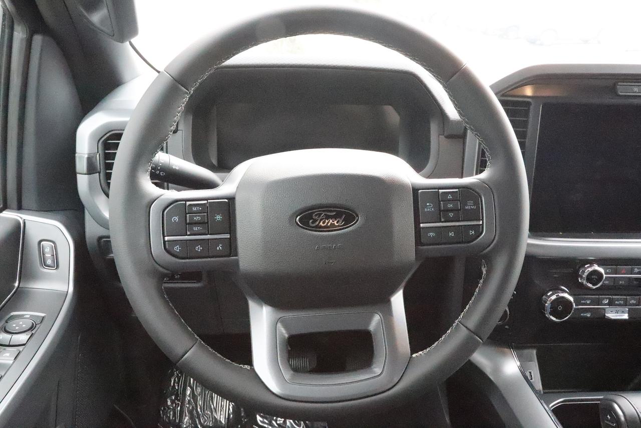2026 Ford F-150 XLT 4WD SuperCrew 5.5' Box Photo