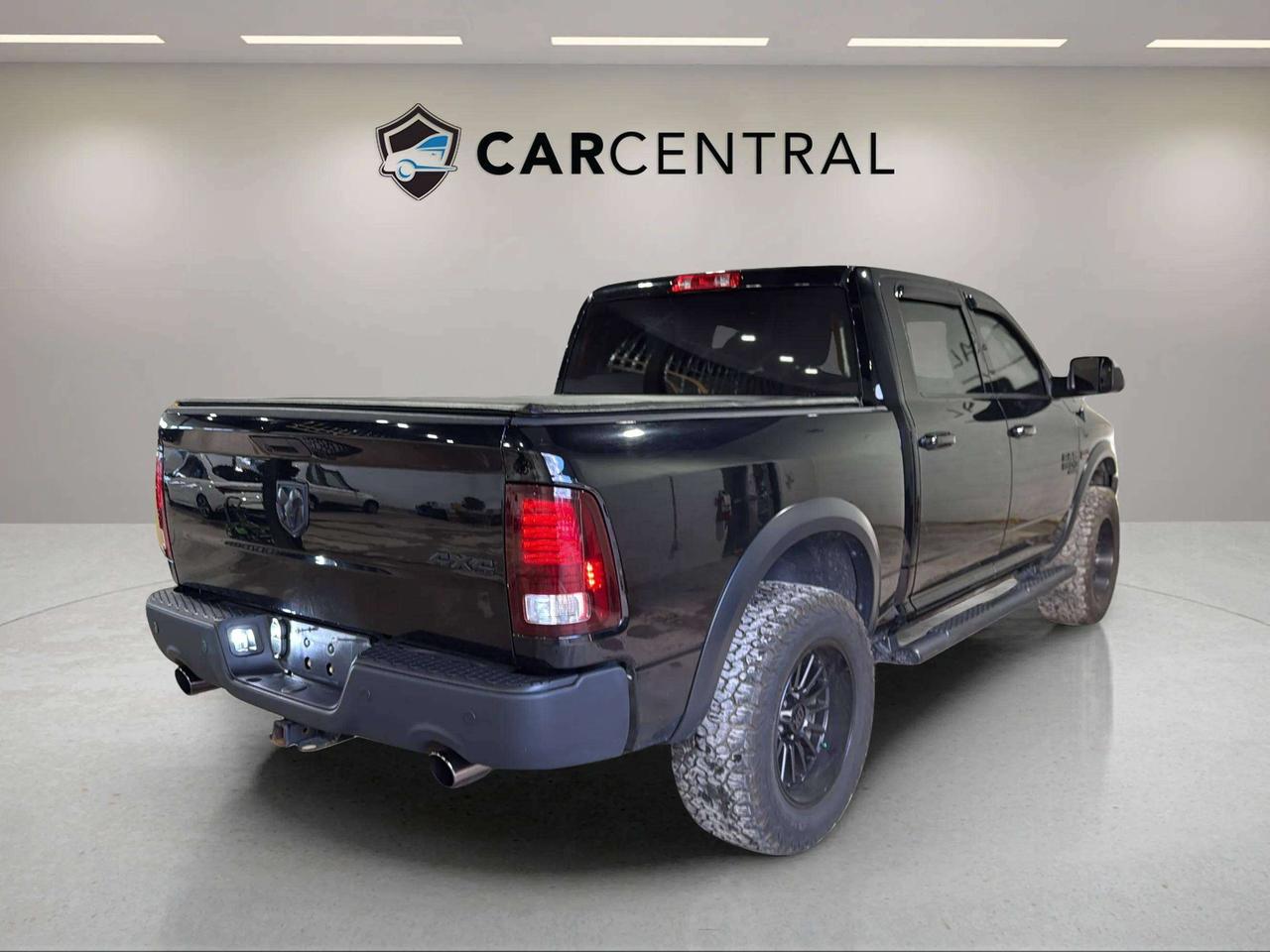 2022 RAM 1500 WARLOCK | CLEAN CARFAX | HEMI | TONNEAU| LOW KMS Photo4