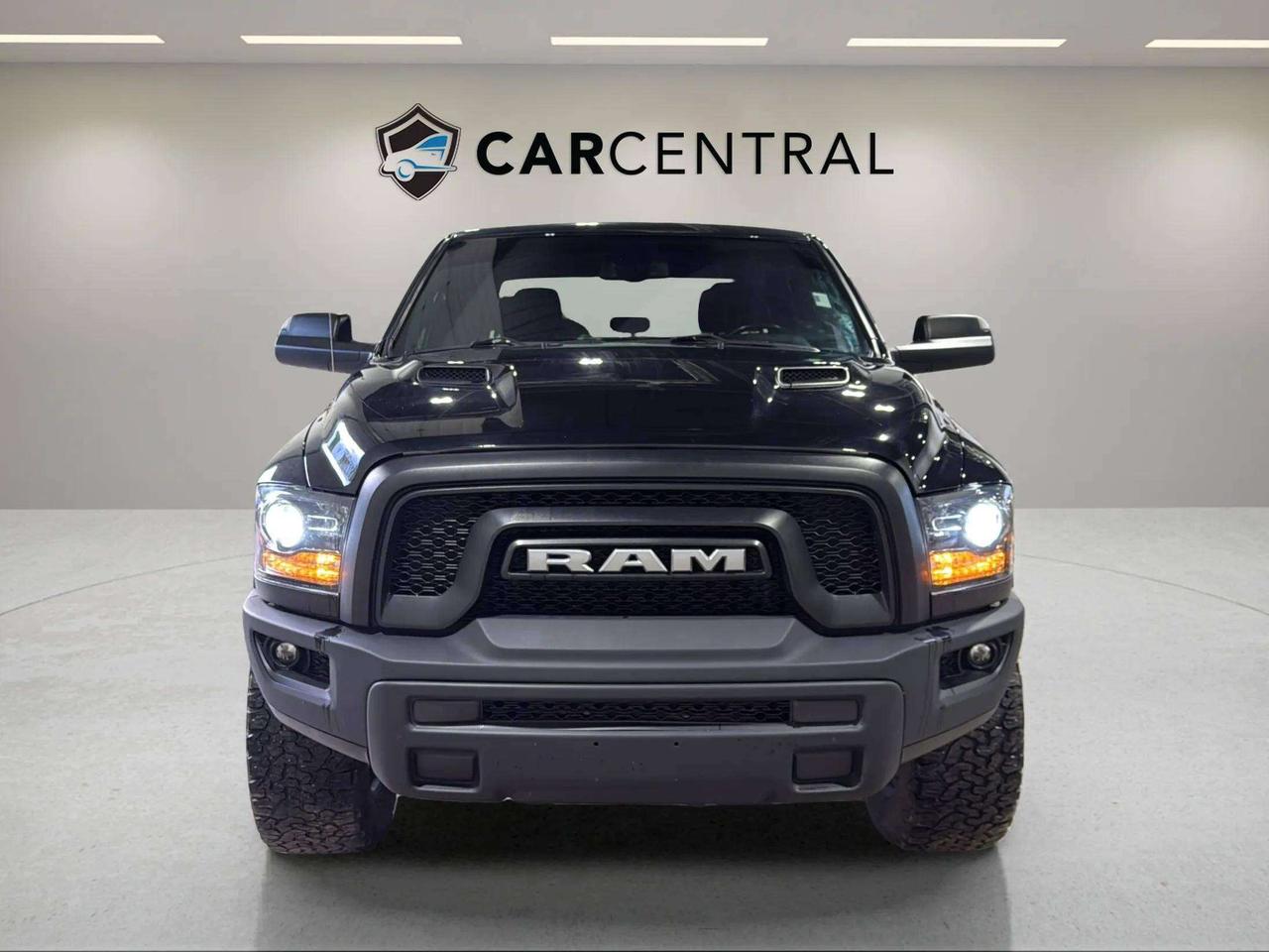 2022 RAM 1500 WARLOCK | CLEAN CARFAX | HEMI | TONNEAU| LOW KMS Photo