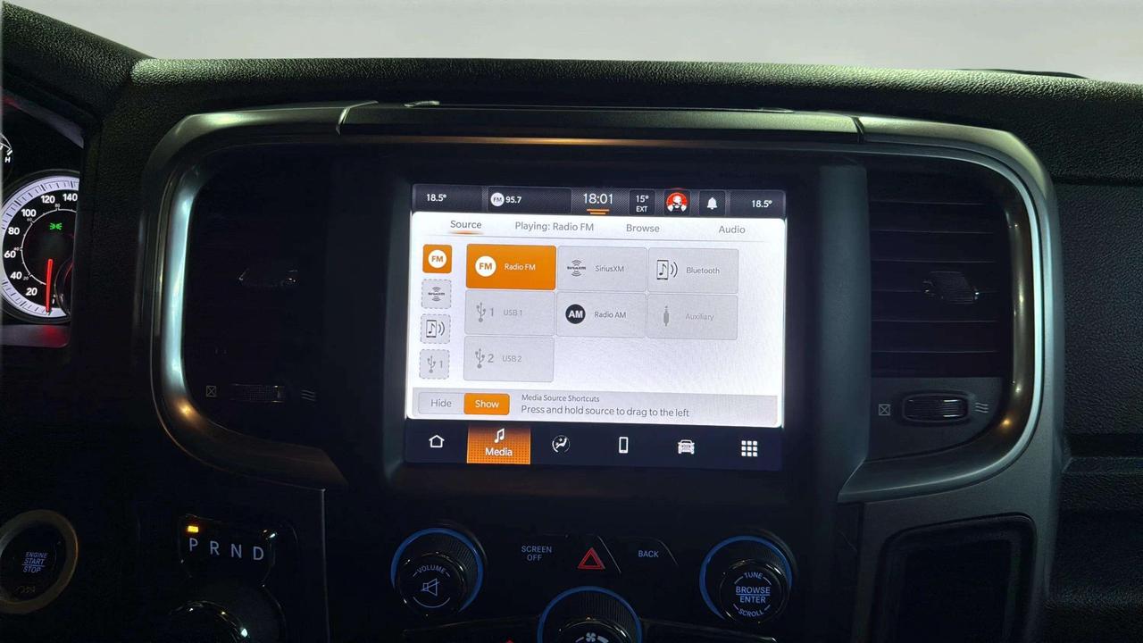 2022 RAM 1500 WARLOCK | CLEAN CARFAX | HEMI | TONNEAU| LOW KMS Photo