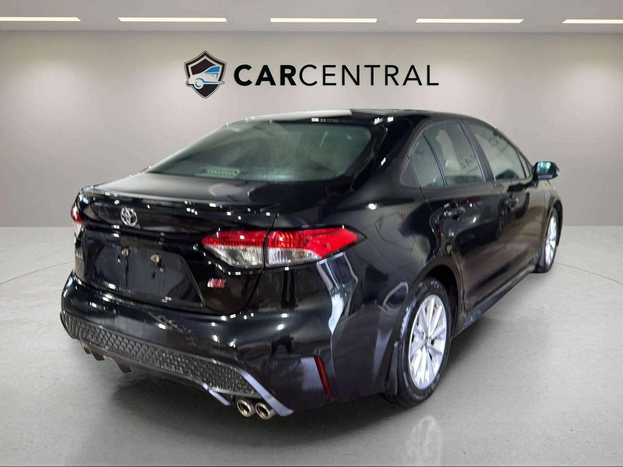 2021 Toyota Corolla SE | CLEAN CARFAX | CARPLAY |PUSH START|HTD SEATS Photo