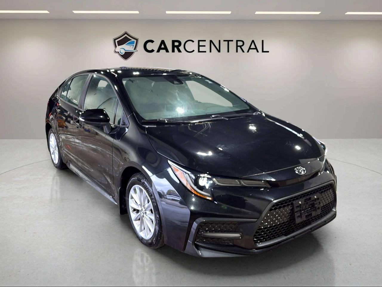 2021 Toyota Corolla SE | CLEAN CARFAX | CARPLAY |PUSH START|HTD SEATS Photo