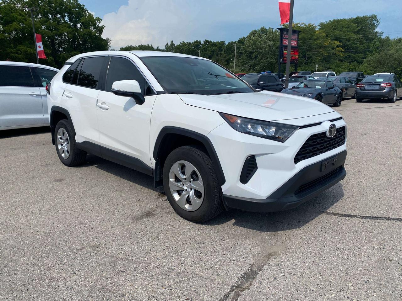 2023 Toyota RAV4 LE, CLEAN CARFAX, BACK UP CAMERA, AWD! - Photo #2