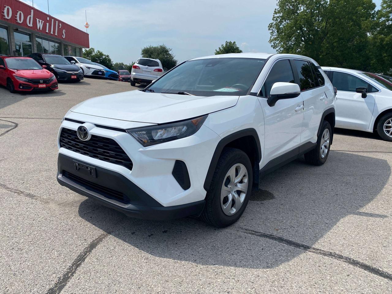 2023 Toyota RAV4 LE, CLEAN CARFAX, BACK UP CAMERA, AWD! - Photo #4