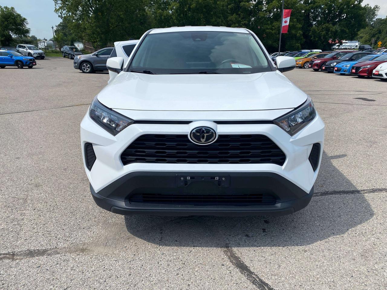2023 Toyota RAV4 LE, CLEAN CARFAX, BACK UP CAMERA, AWD! Photo