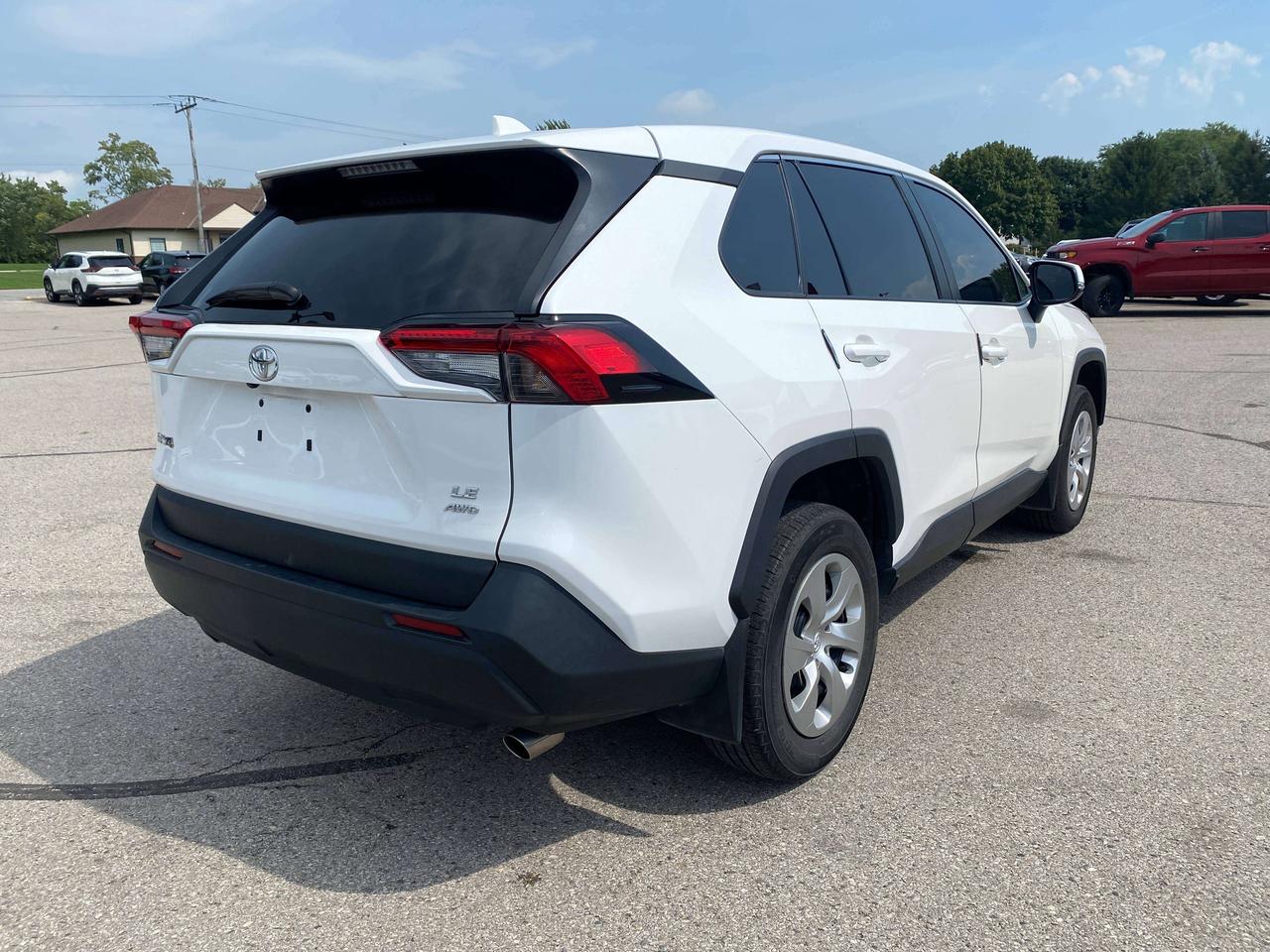 2023 Toyota RAV4 LE, CLEAN CARFAX, BACK UP CAMERA, AWD! - Photo #8