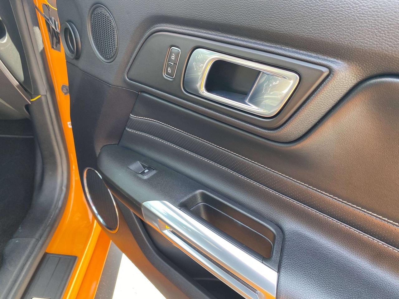 2018 Ford Mustang GT PREMIUM, HEATED LEATHER, REMOTE START! Photo