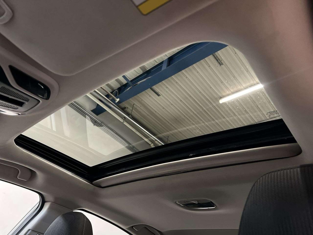 2020 Subaru Legacy TOURING AWD | SUNROOF | 11IN SCREEN | CARPLAY Photo