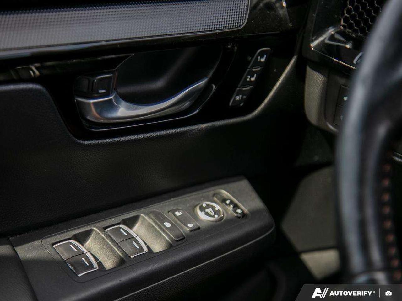 2024 Honda CR-V Touring Photo