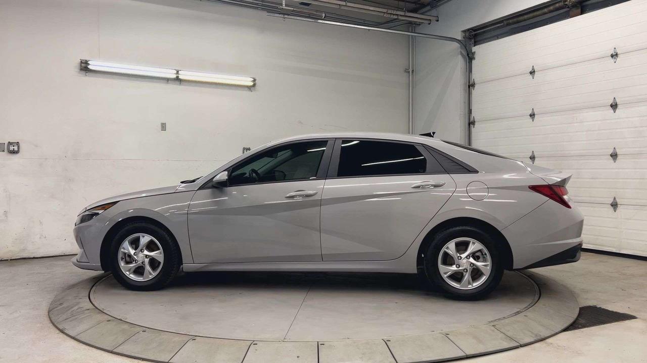 2022 Hyundai Elantra 6-SPEED | HEATED SEATS | CARPLAY | REAR CAM | A/C Photo