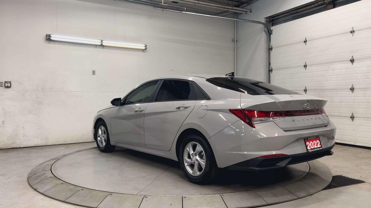 2022 Hyundai Elantra 6-SPEED | HEATED SEATS | CARPLAY | REAR CAM | A/C Photo