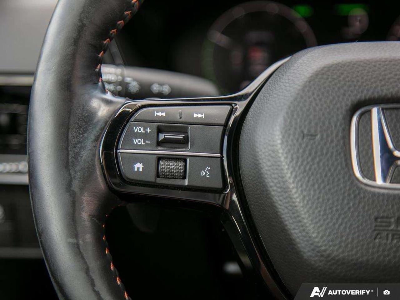 2023 Honda CR-V Touring Photo
