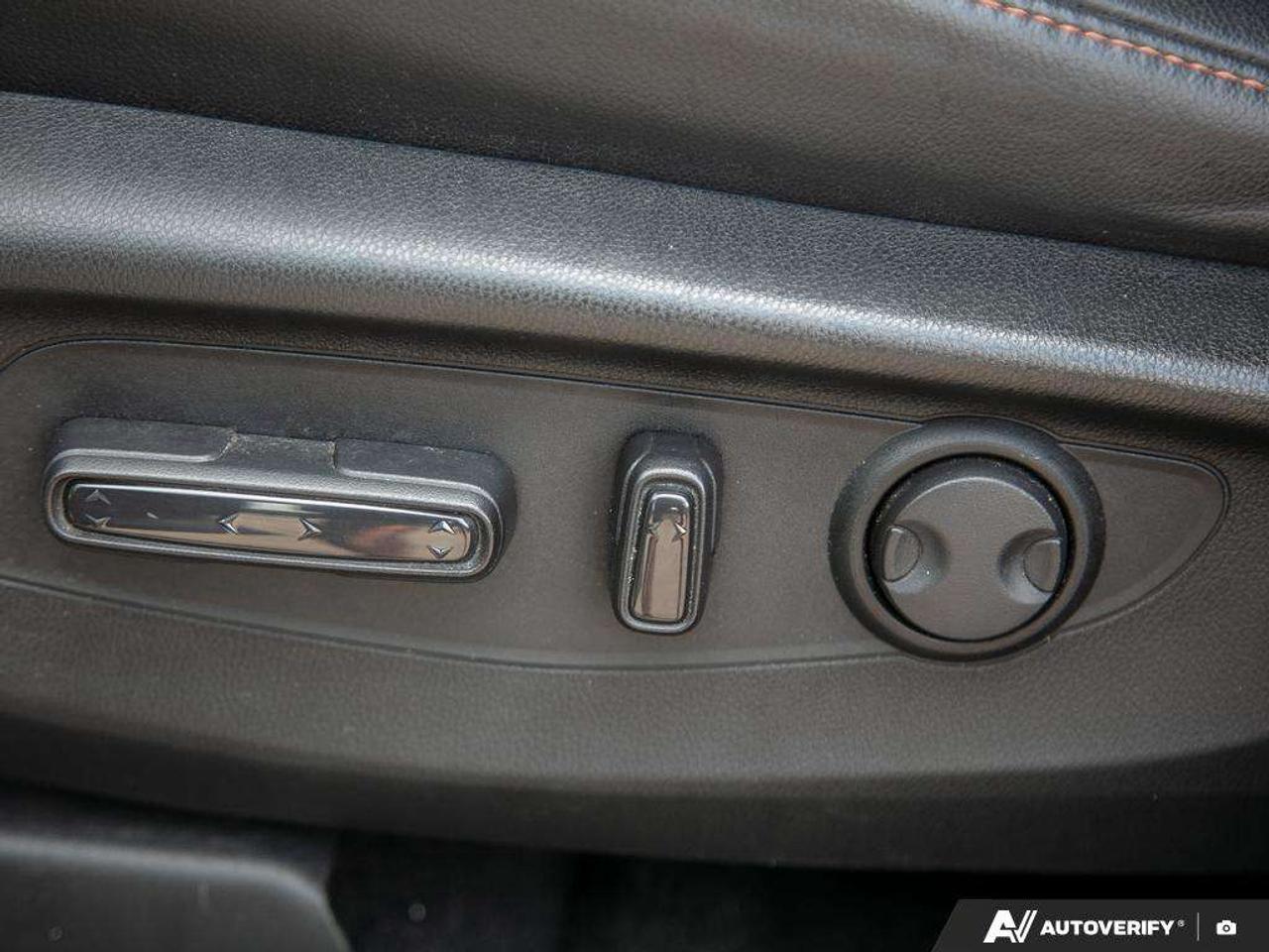 2023 Honda CR-V Touring Photo